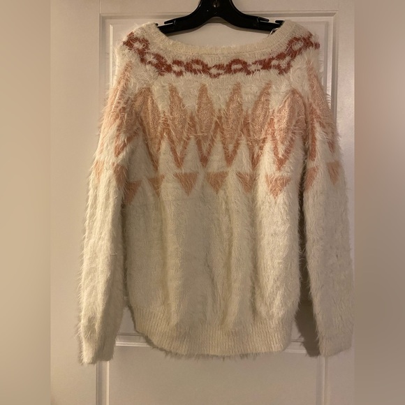 LAUREN CONRAD Women's medium 
Fuzzy WHITE & PEACH sweater - Picture 12 of 12